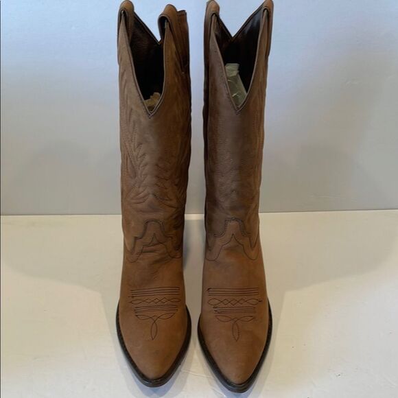 Giani Brown leather Heeled Boots with Western Charm - Picture 1 of 11